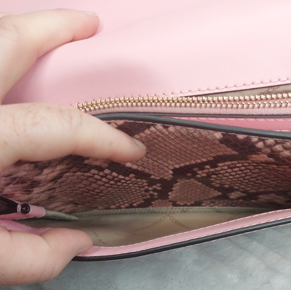 Michael Kors pink snakeskin Jade Shoulder / Crossbody Purse EUC $489 retail - Picture 14 of 14